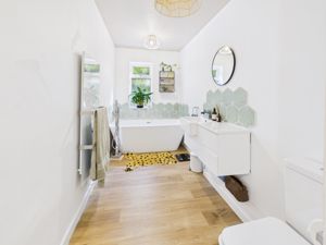 Ground Floor Bathroom- click for photo gallery